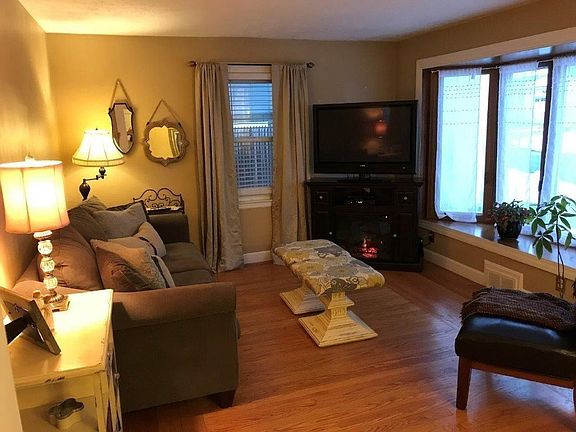 5th image of 11 Canterbury Ave