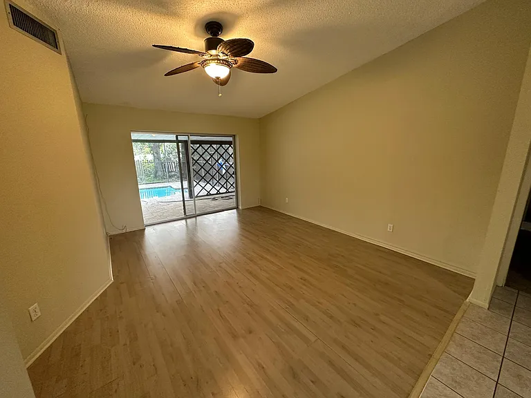 1939 Arvis Cir W — Photo 8