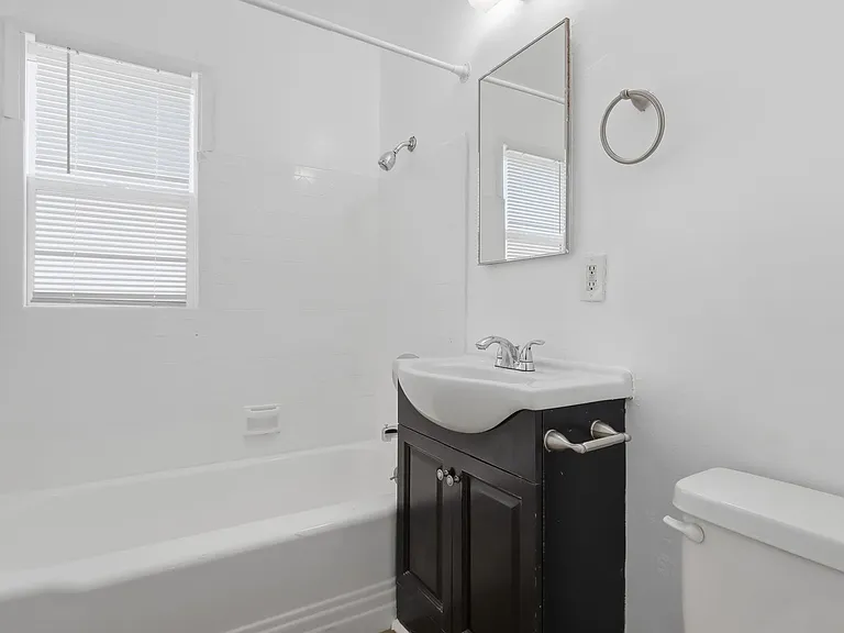 5642-5646 Laurel Canyon Blvd — Photo 20