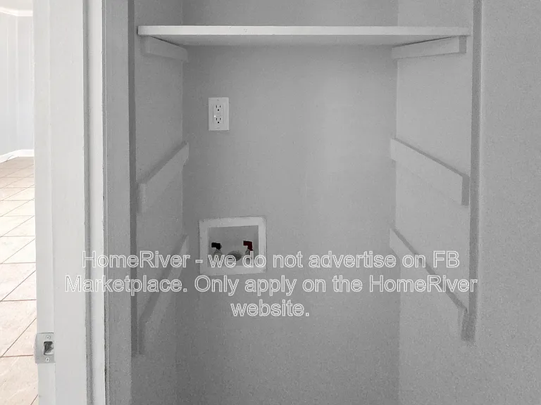 4723 Westcrest Dr — Photo 9