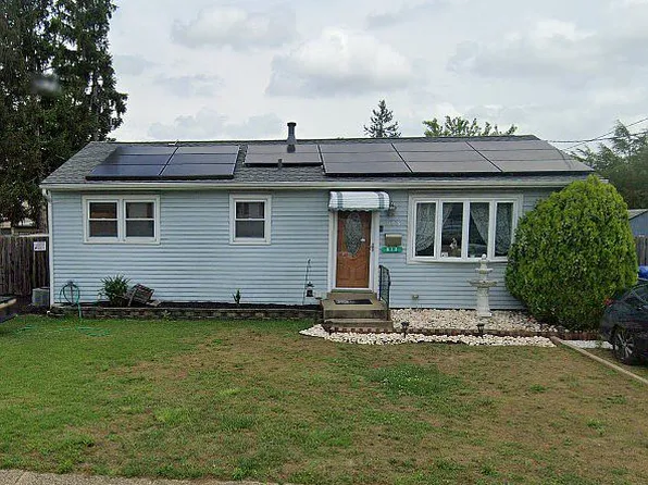 513 Filmore St, Riverside, NJ 08075