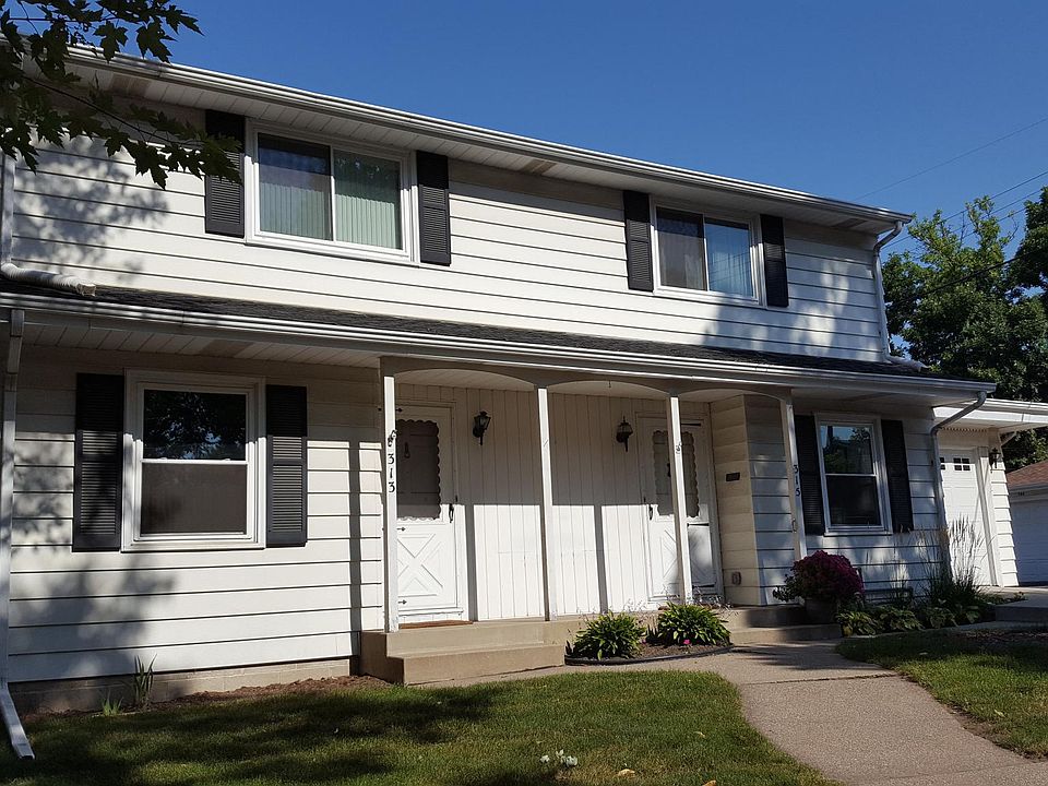 313 7th Ave NE Side x Side 2 story