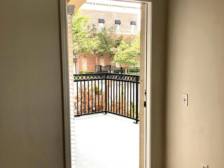 665 Tennessee St #202 — Photo 46