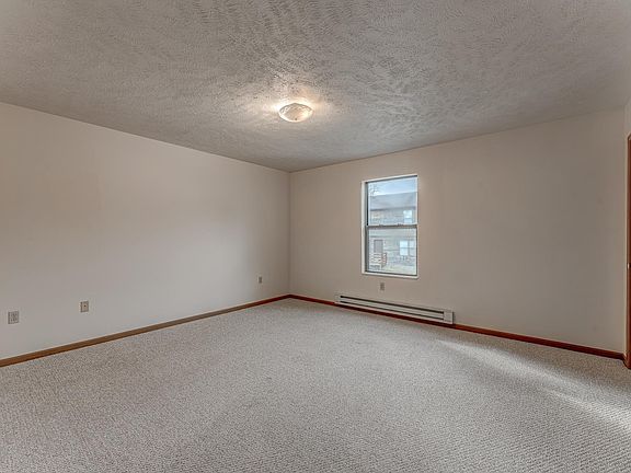 4th image of 109 Big Tree Dr #22