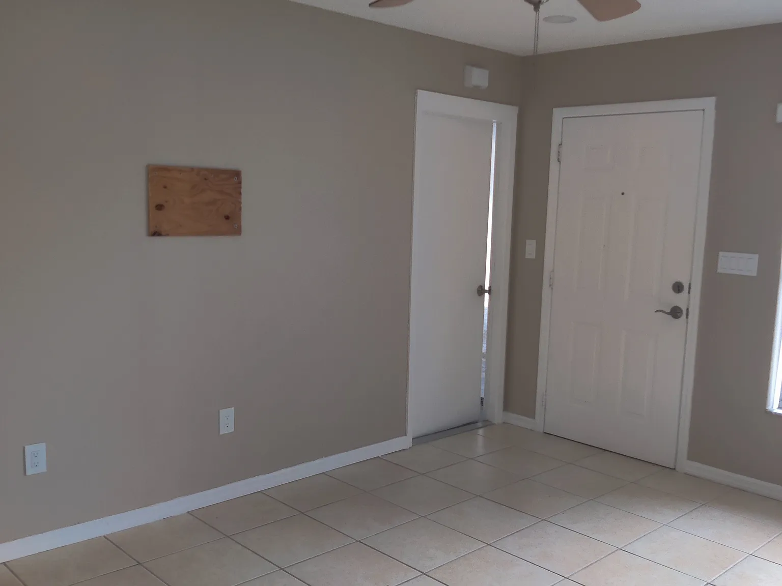 3 bed, 1200 sqft, $1,500 — Photo 3