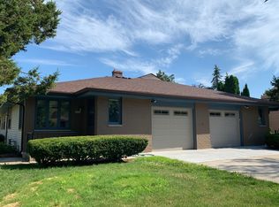 1612 Stardust Dr, Waukesha, WI 53186