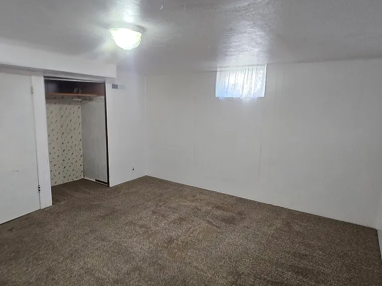 234 E 1050 N — Photo 23