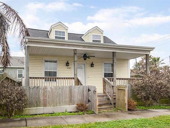 4th image of 2702 Sealy St