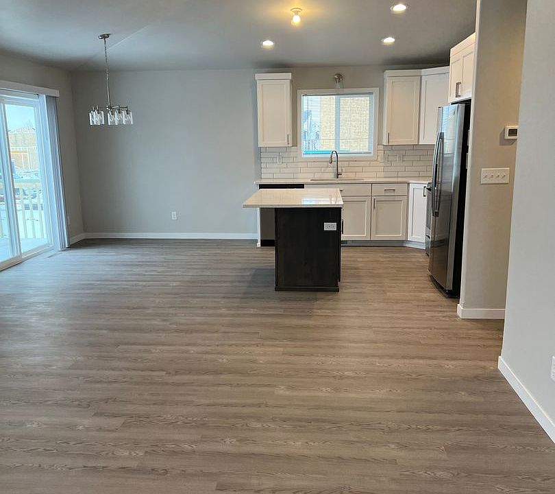 3767 Chinook Dr S, Fargo, ND 58104 Zillow