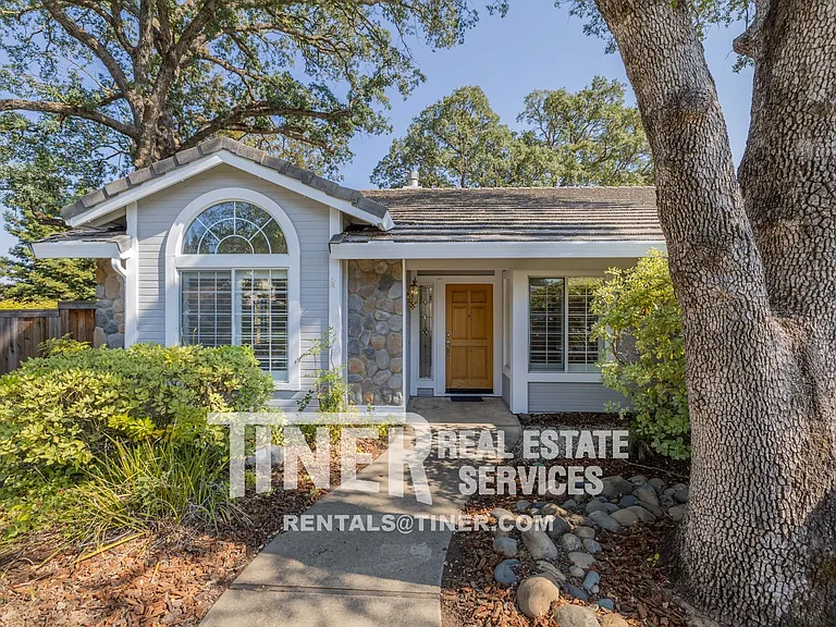 180 Briggs Ranch Dr — Photo 33