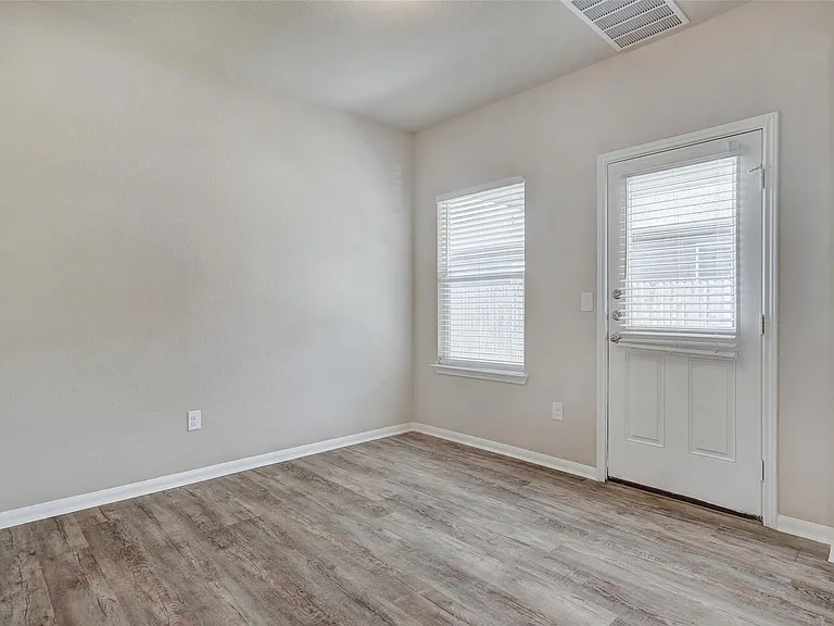 3207 Tilmon Ln — Photo 12
