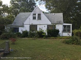 136 W 4th St, Howell, NJ 07731