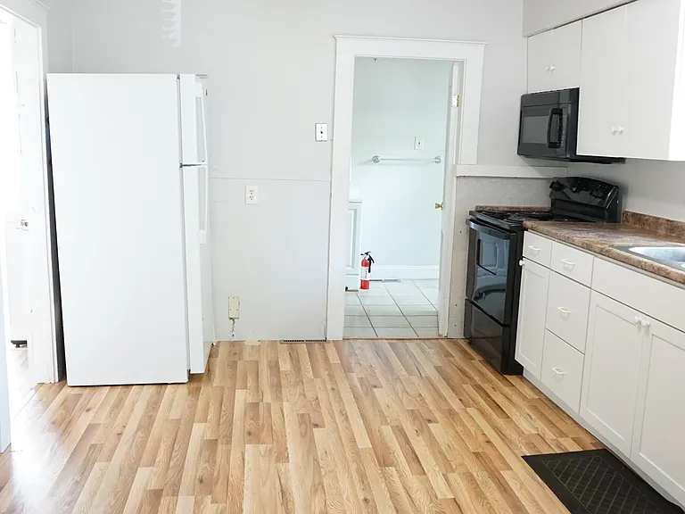 2 Pleasant St #2 — Photo 6