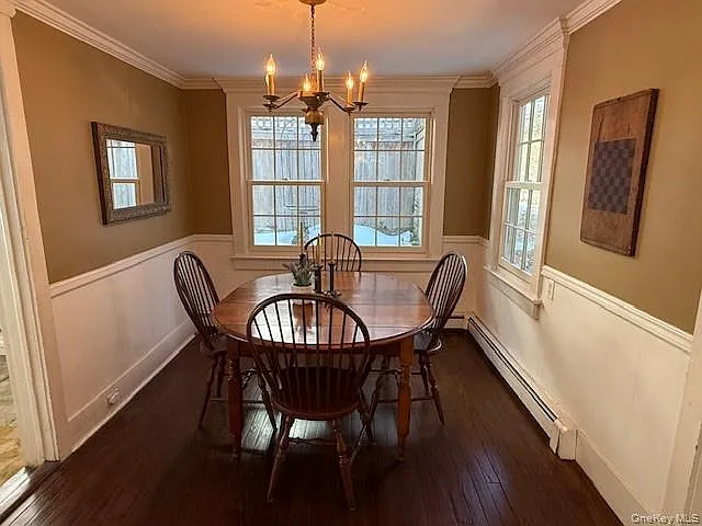 225 Christian Ave — Photo 4