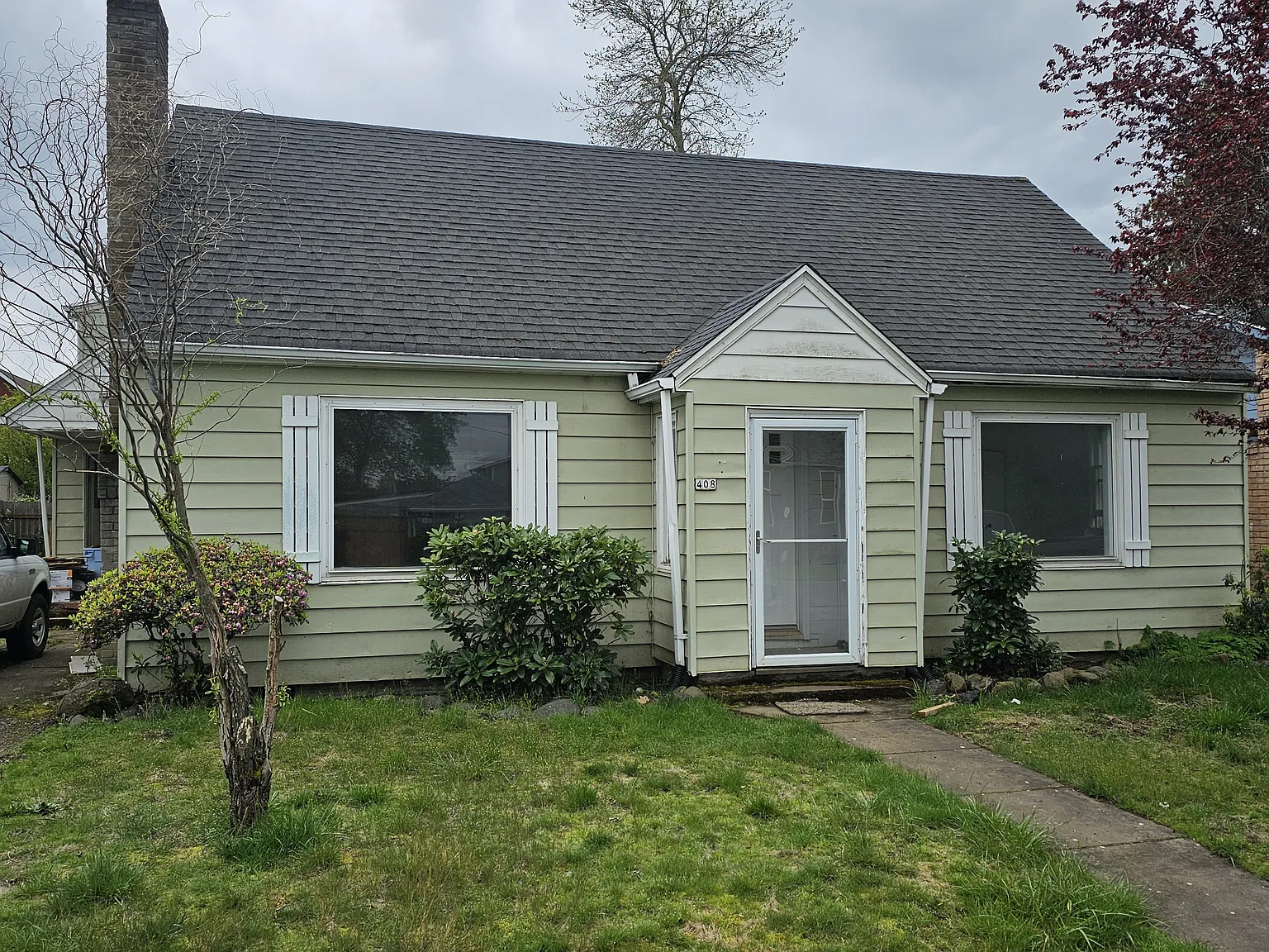 408 E 2nd St — Photo 1