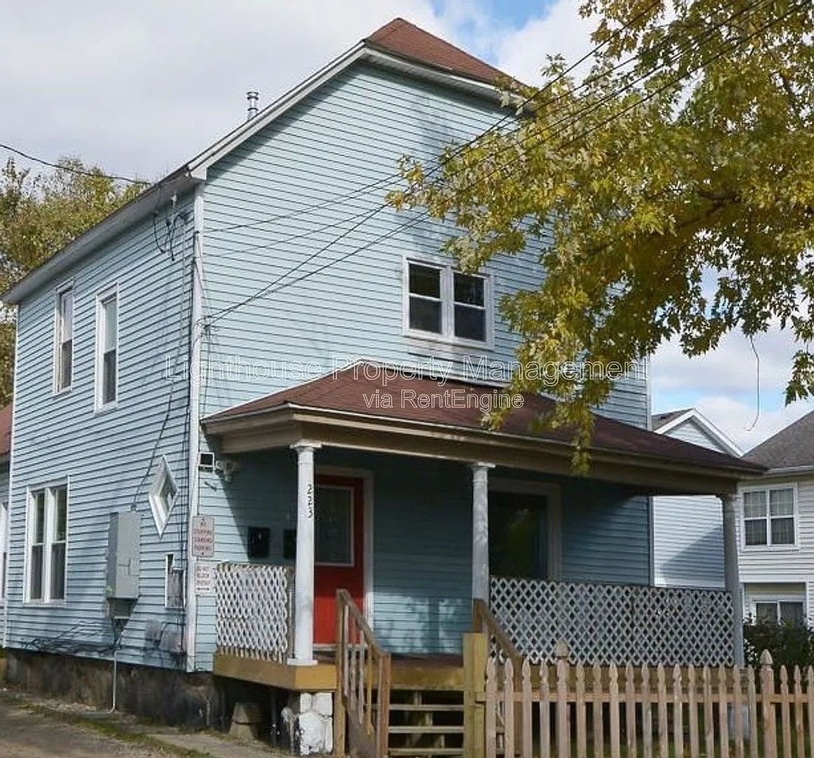 1 bed, 1.0 bath, $800 — Photo 1