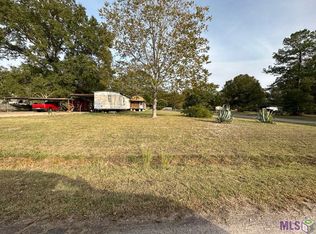 20712 Holmes Dr, Zachary, LA 70791