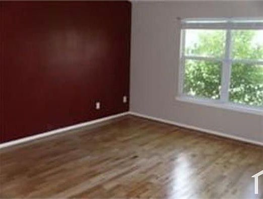 3rd image of 3807 Golden Willow Ct