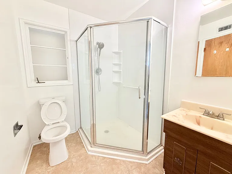 15310 Talbot Dr — Photo 6