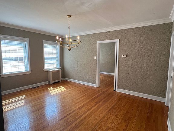 5th image of 7334 Pershing Ave #1