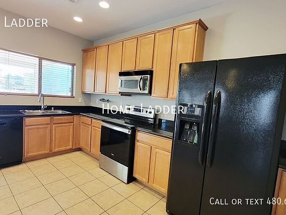 5th image of 8151 W Carol Ave