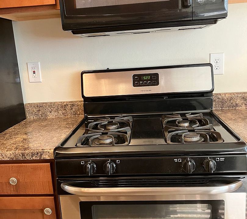 1st image of 4035 Bloomington Ave #0