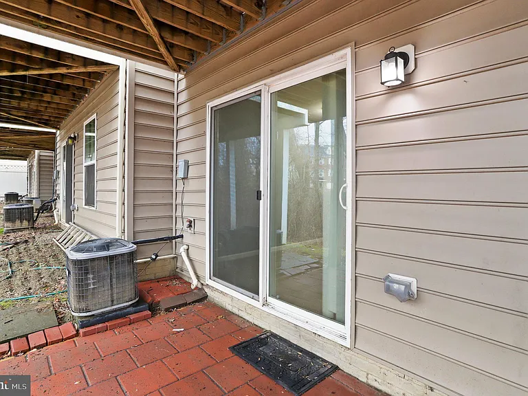 8079 Locust Mill St — Photo 32