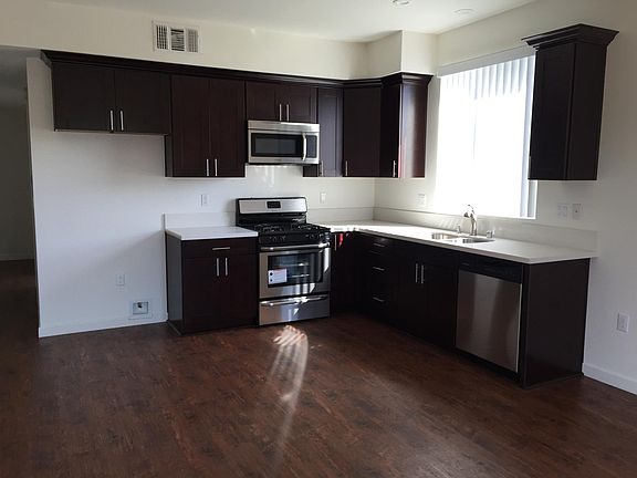 5th image of 13351 Burbank Blvd APT 01