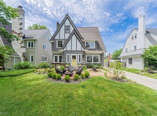 3320 Grenway Rd, Shaker Heights, OH 44122