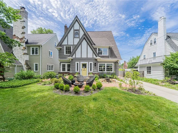 3320 Grenway Rd, Shaker Heights, OH 44122