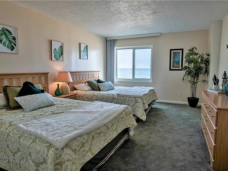 303 Atlantic Ave #402 — Photo 9