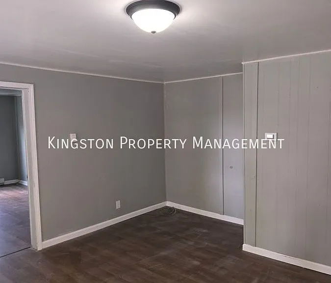 201 S Main St #203 — Photo 5