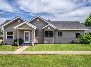 400 S 4th St, Davis, OK 73030