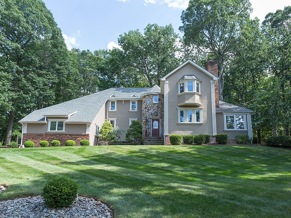 1st image of 80 Glen Eagles Dr