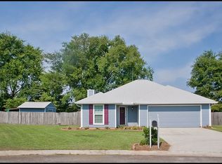 222 High Point, Centerville, GA 31093