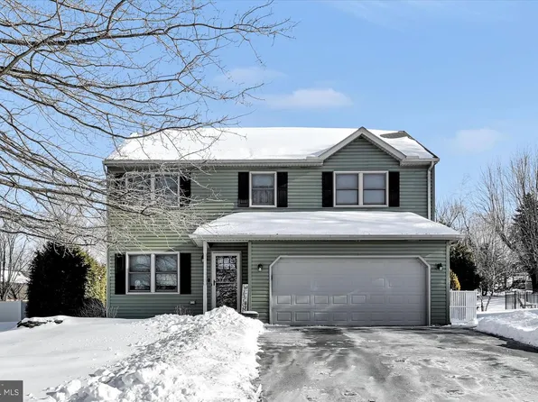 14 N Butterfly Dr, Myerstown, PA 17067