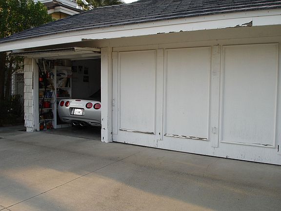 3 car garage