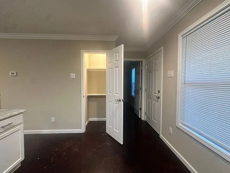 2129 Cline St — Photo 11