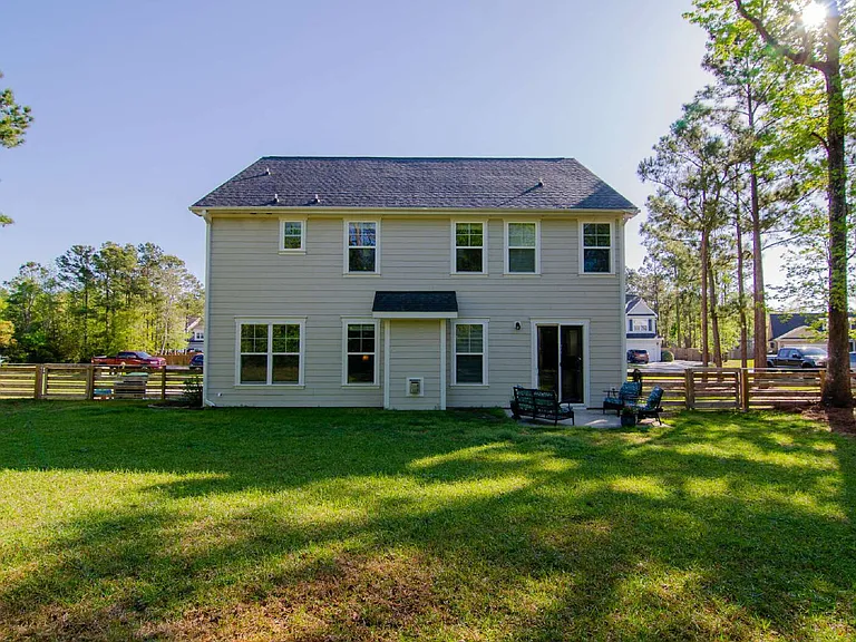 11 W Dewey Cir — Photo 32