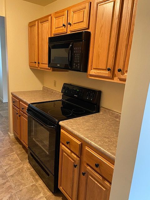 1st image of 106 Lottie Dr #106