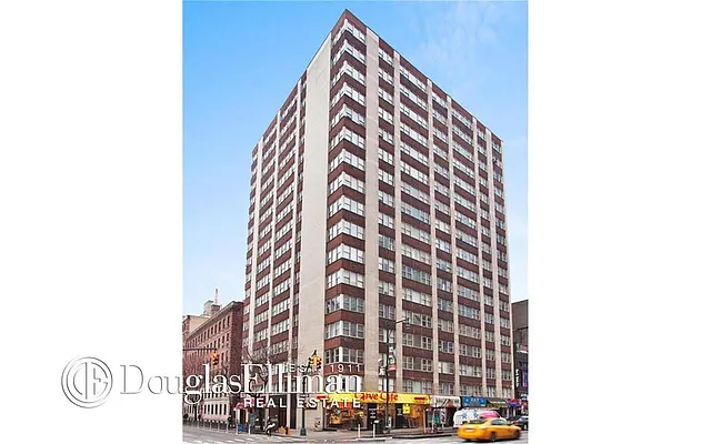 Rented by Douglas Elliman | media 36