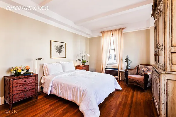 Sold by Corcoran | media 25