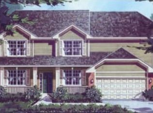 310 Winthrop Dr, Oswego, IL