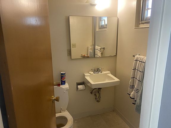 3rd image of 1300 6th Ave N APT 103