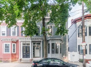 394 K St #1, Boston, MA 02127