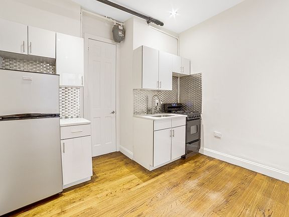 5th image of 208 W 88th St APT 1A