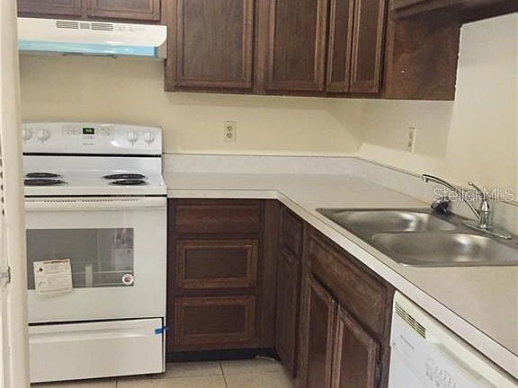 4th image of 2203 S Park Ave
