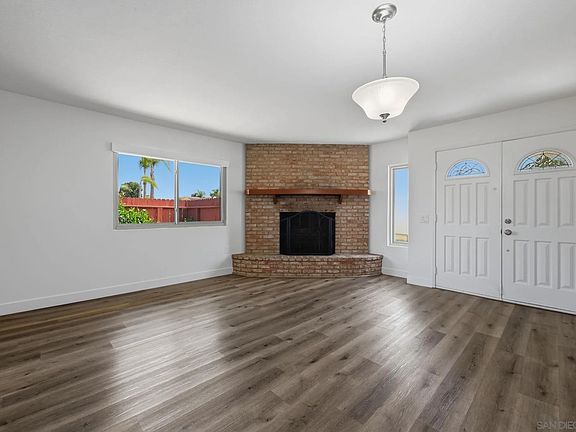 4th image of 3661 La Mirada Dr