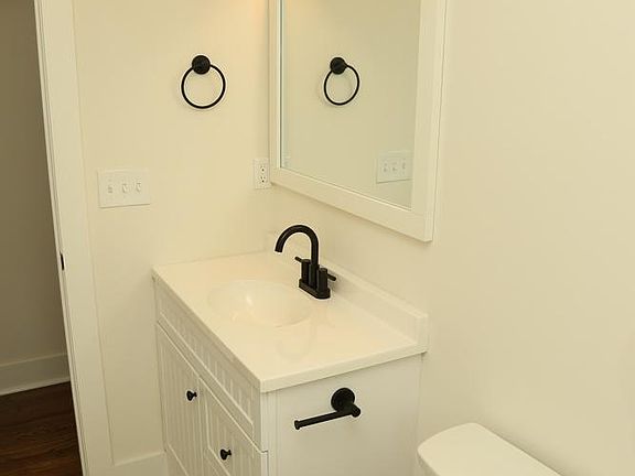 5th image of 2228 Center Ave #A