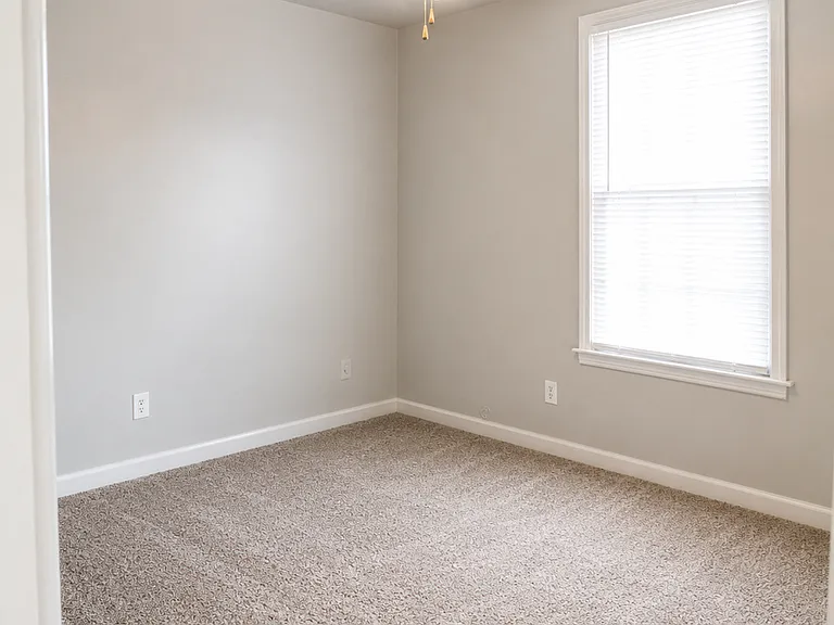 1150 S Water Ave — Photo 5